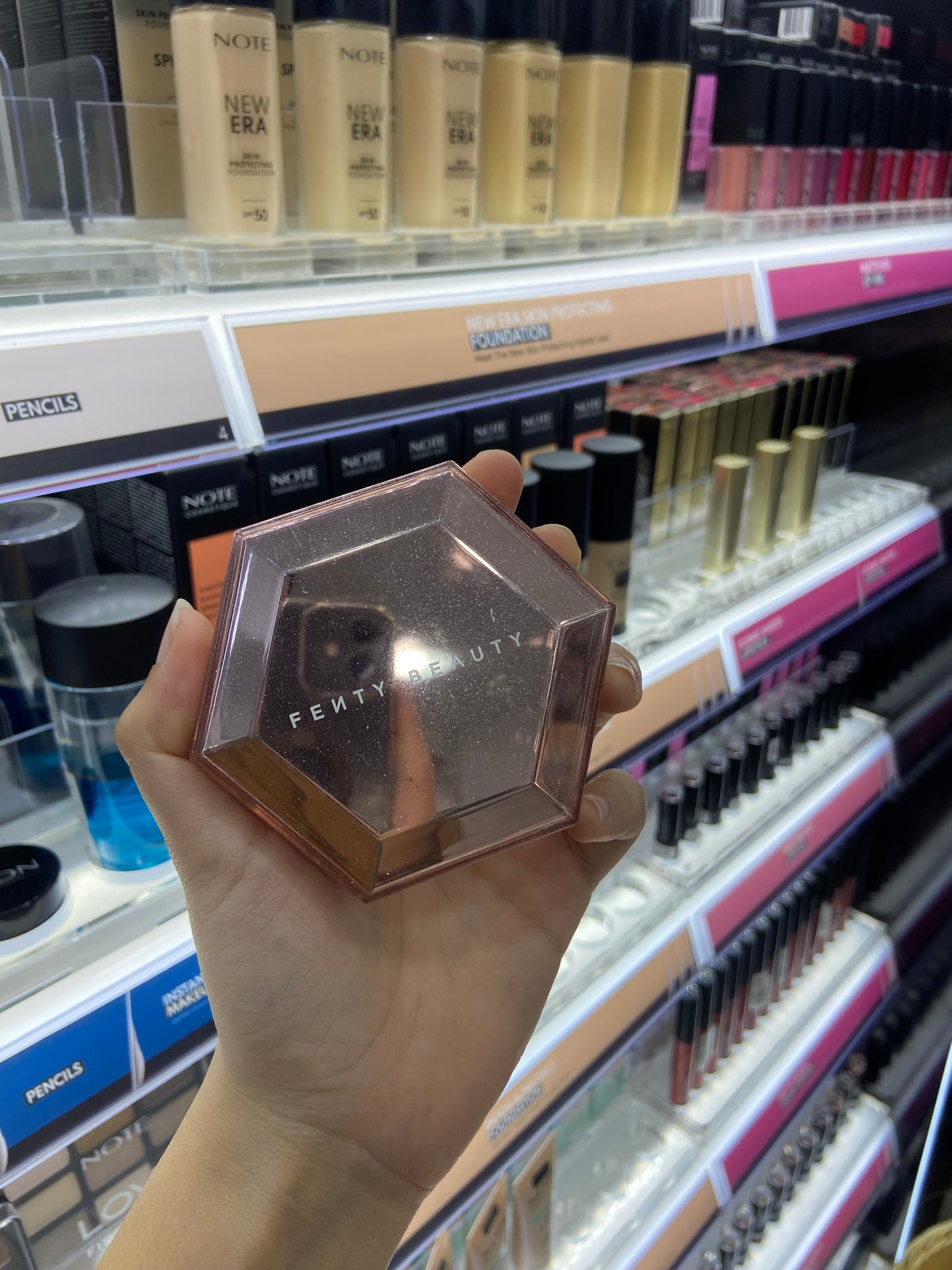 Highlighter Fenty Beaut