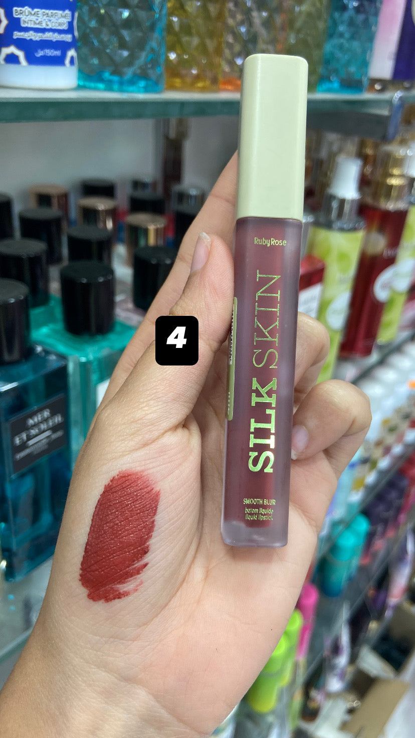 Lipstick ruby rose slik skin